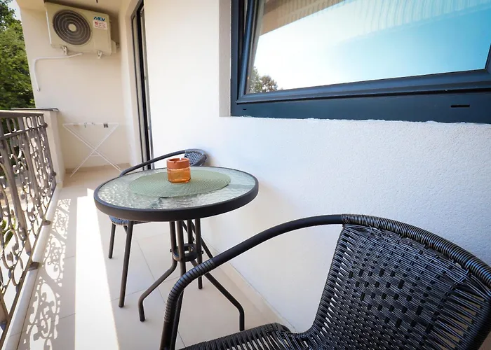 Grey On The Hill * Vrnjačka Banja