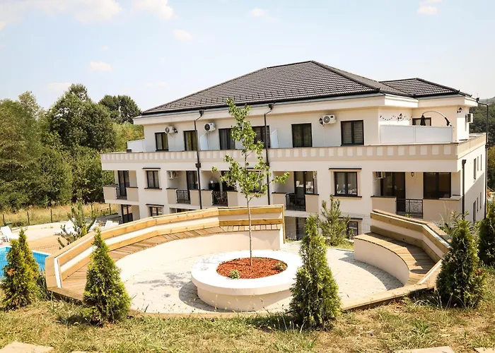 아파트 Grey On The Hill